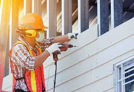 How To Choose The Right Materials for Your Siding Installation in 'Kelso, WA